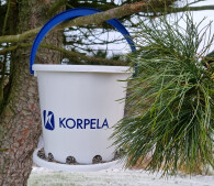 Korpela-ämpäreitä jaossa lintujen ruokintaan!
